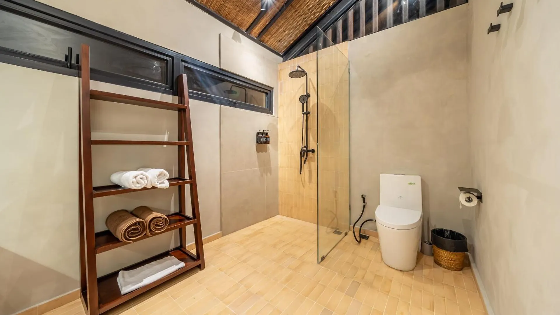 Mulu A1 - Brand New Luxury Private Villa In Badung - Stunning Huge Pool - Ultimate Comfort Uluwatu